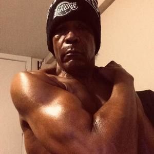 Meet your Posher, Clyde